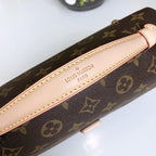 Louis Vuitton POCHETTE MÉTIS