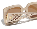 CHANEL 5567 Cat-Eye