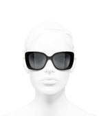CHANEL 5422B Square